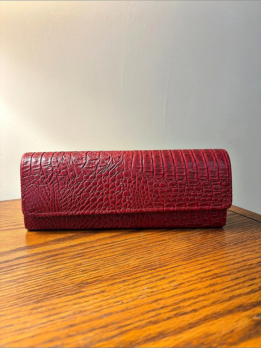 Bijoux Terner Textured Clutch in Red